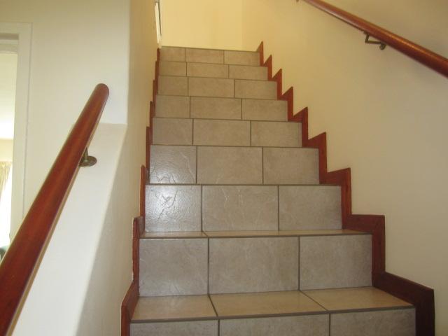 To Let 2 Bedroom Property for Rent in Somerset West Western Cape